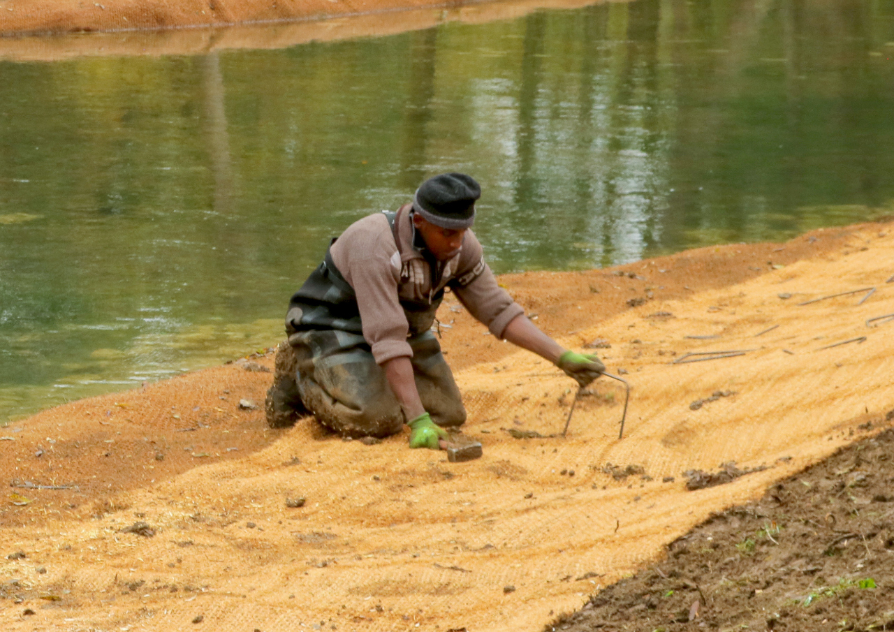 Pose du geotextile coco_FD55