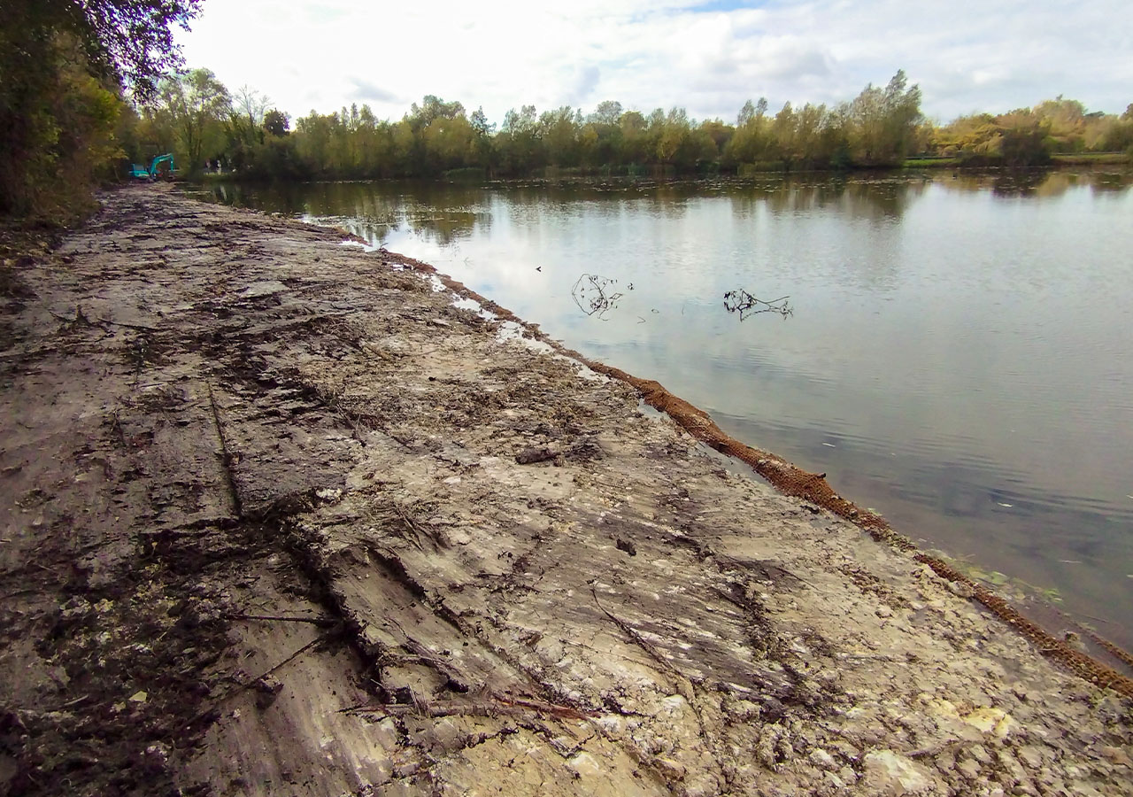 Retalutage des berges sur le plan d’eau_FD80